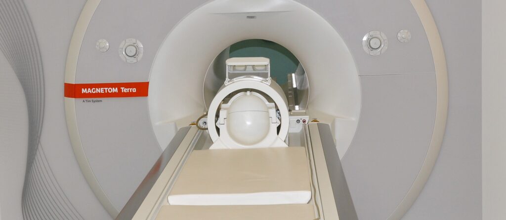 Head Coil for 7-Tesla MRI